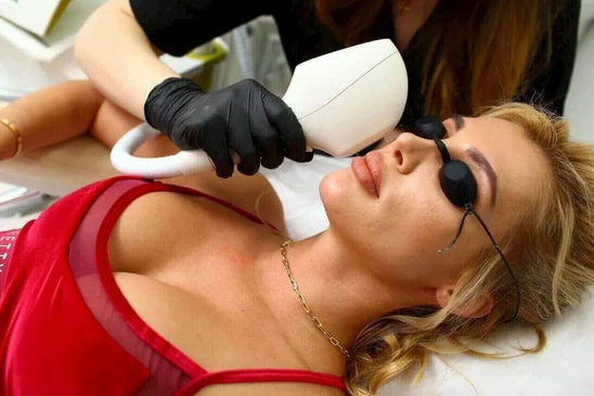 Slider image (3) Coolaser Clinic